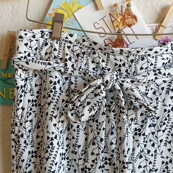 Pattern paperbag trousers - Picture 2 of 5